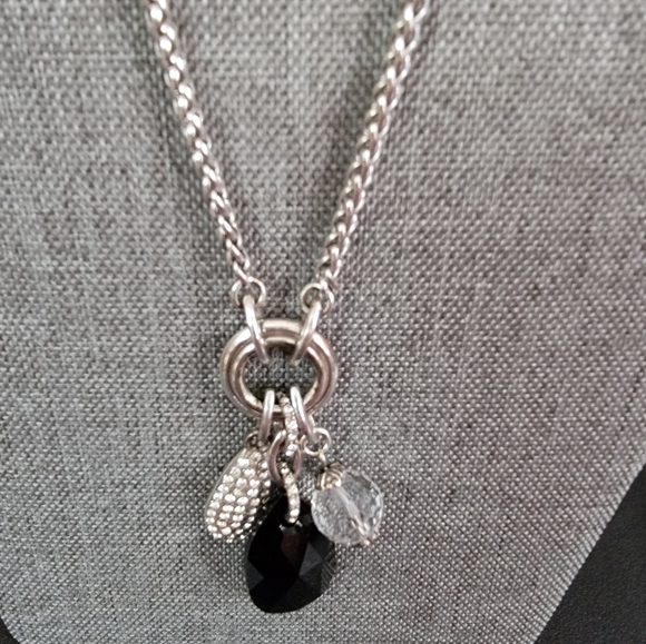 Necklaces - Picture 6 of 8